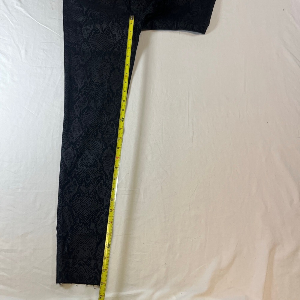 NWT Kut Black Snake Print High Rise 5 Pocket Connie Skinny Pants‎ Size 4 - Picture 3 of 6